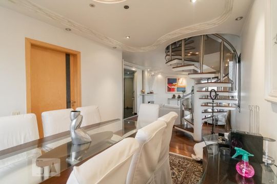 Apartamento à venda com 4 quartos, varanda, academia e churrasqueira. Animais de estimação são permitidos. — Sala 1