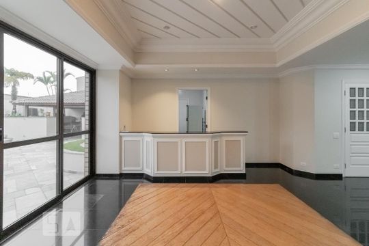 Apartamento à venda com 4 quartos, varanda, academia e churrasqueira. Animais de estimação são permitidos. — Salão de Festas