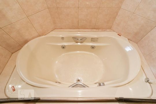 Apartamento à venda com 4 quartos, varanda, academia e churrasqueira. Animais de estimação são permitidos. — Banheiro da Suíte 2