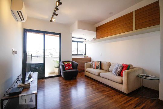 Apartamento na Vila Ipojuca para comprar: 2 quartos, piscina e academia no condomínio. — Sala