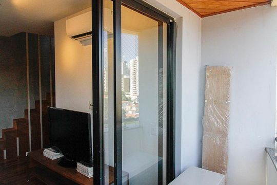 Apartamento na Vila Ipojuca para comprar: 2 quartos, piscina e academia no condomínio. — Varanda