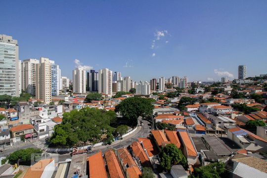Apartamento na Vila Ipojuca para comprar: 2 quartos, piscina e academia no condomínio. — Vista do 2° piso