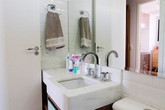 Apartamento na Vila Ipojuca para comprar: 2 quartos, piscina e academia no condomínio. — Banheiro