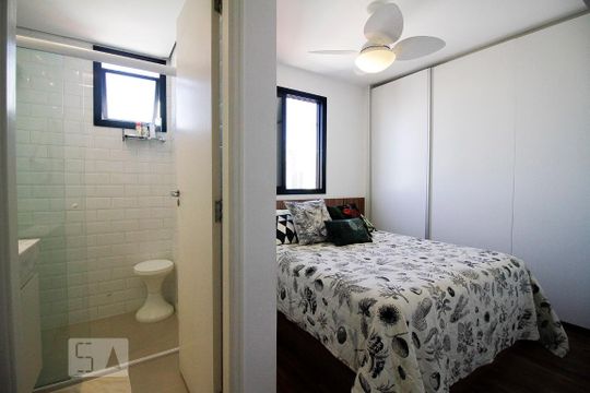 Apartamento na Vila Ipojuca para comprar: 2 quartos, piscina e academia no condomínio. — Suíte