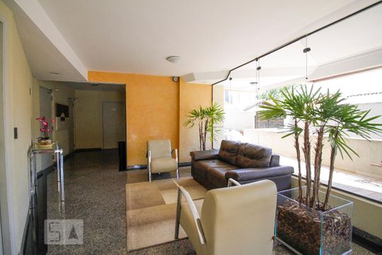 Apartamento na Vila Ipojuca para comprar: 2 quartos, piscina e academia no condomínio. — Hall de Entrada