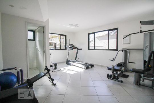 Apartamento na Vila Ipojuca para comprar: 2 quartos, piscina e academia no condomínio. — Academia