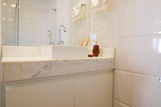 Apartamento na Vila Ipojuca para comprar: 2 quartos, piscina e academia no condomínio. — Banheiro 2° Piso