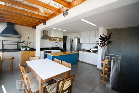 Apartamento na Vila Ipojuca para comprar: 2 quartos, piscina e academia no condomínio. — Cozinha e Sala de Jantar 2° piso