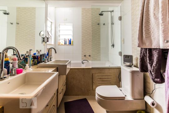 Casa em Perdizes, 3 quartos, 2 suítes, mobiliada. Oportunidades para comprar. — Suíte 2