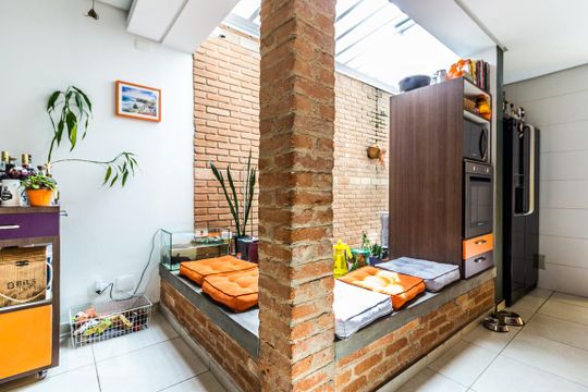 Casa em Perdizes, 3 quartos, 2 suítes, mobiliada. Oportunidades para comprar. — Cozinha