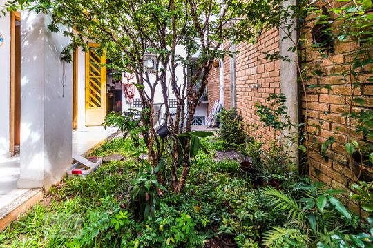 Casa em Perdizes, 3 quartos, 2 suítes, mobiliada. Oportunidades para comprar. — Área externa