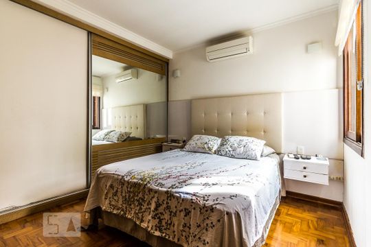 Casa em Perdizes, 3 quartos, 2 suítes, mobiliada. Oportunidades para comprar. — Suíte 2