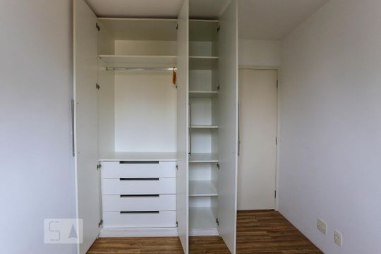 Venda de apartamento em Sumarezinho: 2 quartos, piscina e academia no condomínio. — Armário Quarto 1