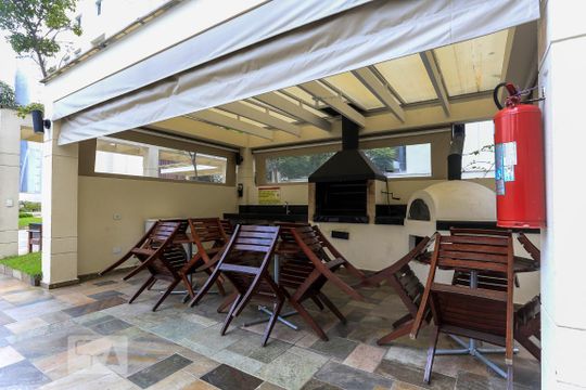 Venda de apartamento em Sumarezinho: 2 quartos, piscina e academia no condomínio. — Churrasqueira