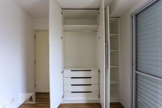 Venda de apartamento em Sumarezinho: 2 quartos, piscina e academia no condomínio. — Ármario Quarto 2