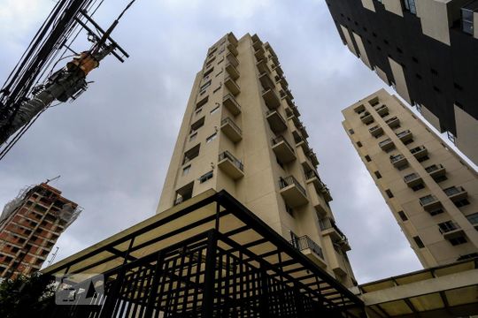 Venda de apartamento em Sumarezinho: 2 quartos, piscina e academia no condomínio. — Fachada