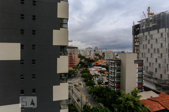 Venda de apartamento em Sumarezinho: 2 quartos, piscina e academia no condomínio. — Vista da Sacada Quarto 2