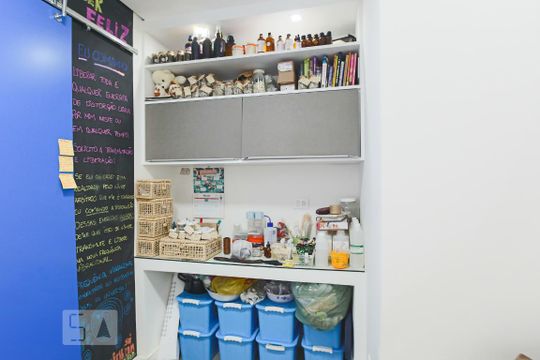 Apartamento à venda na Bela Vista, mobiliado, com 2 quartos (1 suíte) e varanda. — Quarto 2