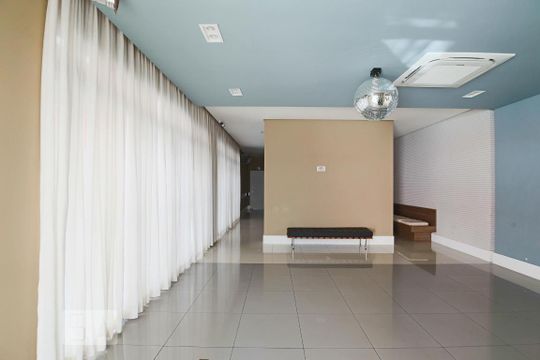 Apartamento à venda na Bela Vista, mobiliado, com 2 quartos (1 suíte) e varanda. — Salão de Festas 1