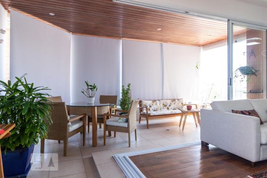 Para comprar um apartamento mobiliado com 3 quartos e varanda em Cidade Monções, venda com academia no condomínio. — Sala de Estar