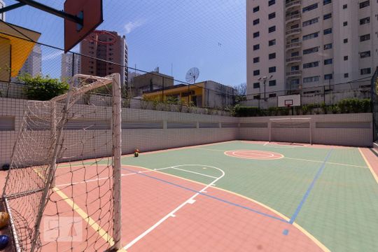 Para comprar um apartamento mobiliado com 3 quartos e varanda em Cidade Monções, venda com academia no condomínio. — Quadra