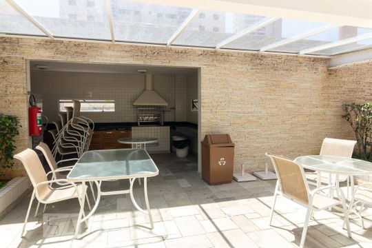 Para comprar um apartamento mobiliado com 3 quartos e varanda em Cidade Monções, venda com academia no condomínio. — Churrasqueira