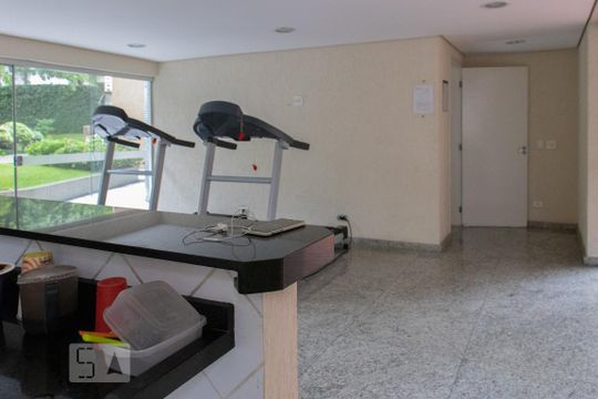 Apartamento à venda em Vila Mariana. Possui 4 quartos, quintal, closet e aceita pets. — Área comum - Salão de festas