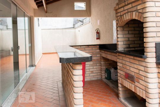 Apartamento à venda em Vila Mariana. Possui 4 quartos, quintal, closet e aceita pets. — Área comum - Salão de festas