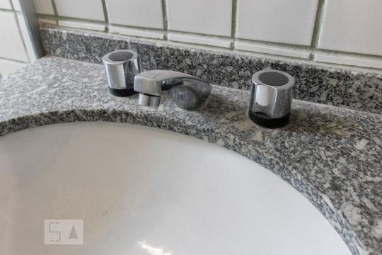 Apartamento à venda em Vila Mariana. Possui 4 quartos, quintal, closet e aceita pets. — Banheiro da Suite