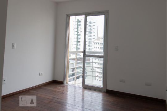Apartamento à venda em Vila Mariana. Possui 4 quartos, quintal, closet e aceita pets. — Suite
