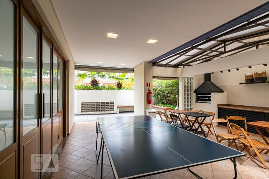 Compra: apartamento na Vila Olímpia, 2 quartos, academia e quintal. — Área comum
