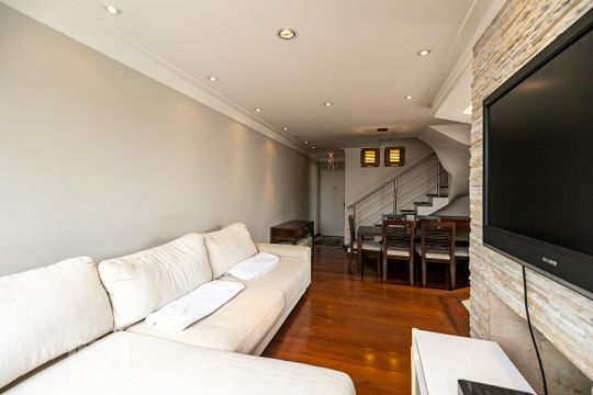 Compra: apartamento na Vila Olímpia, 2 quartos, academia e quintal. — Sala