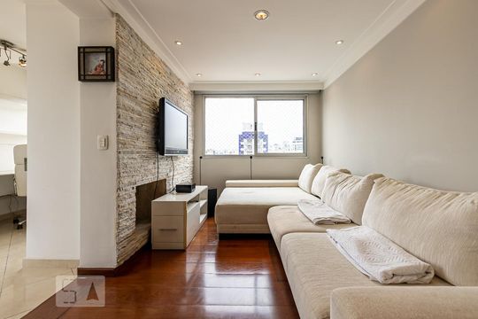 Compra: apartamento na Vila Olímpia, 2 quartos, academia e quintal. — Sala