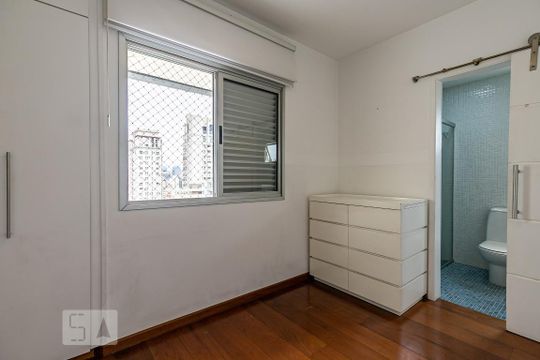 Compra: apartamento na Vila Olímpia, 2 quartos, academia e quintal. — Suíte 1