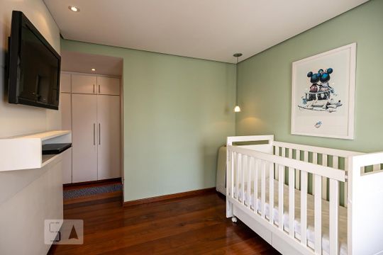 Compra: apartamento na Vila Olímpia, 2 quartos, academia e quintal. — Suíte 2