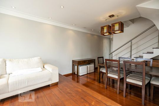 Compra: apartamento na Vila Olímpia, 2 quartos, academia e quintal. — Sala