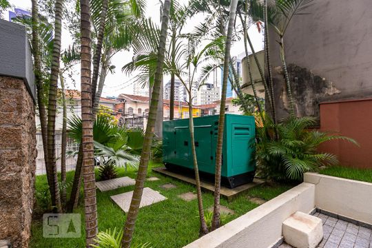 Compra: apartamento na Vila Olímpia, 2 quartos, academia e quintal. — Gerador