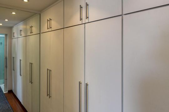 Compra: apartamento na Vila Olímpia, 2 quartos, academia e quintal. — Closet