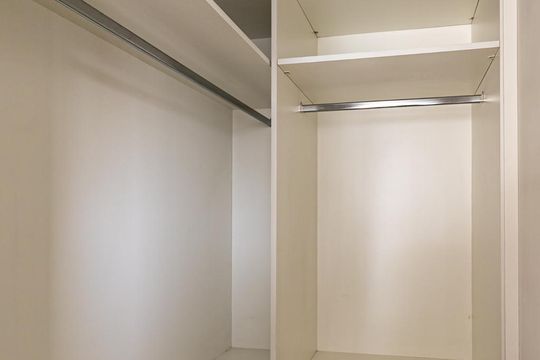 Compra: apartamento na Vila Olímpia, 2 quartos, academia e quintal. — Closet