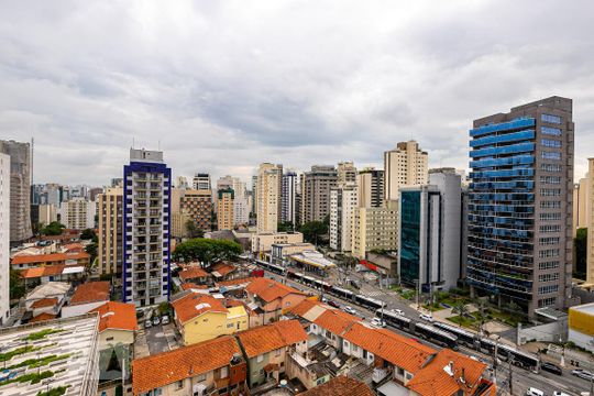 Compra: apartamento na Vila Olímpia, 2 quartos, academia e quintal. — Vista