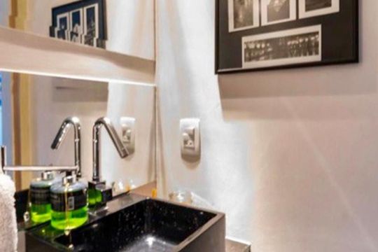 Apartamento com 2 quartos à venda na Vila Pompéia, com varanda e piscina no condomínio. — Banheiro 03