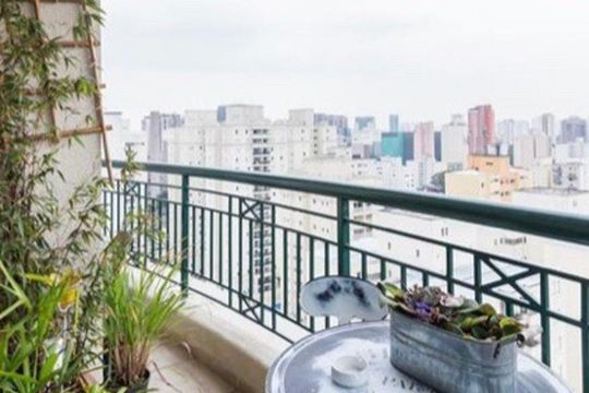 Apartamento com 2 quartos à venda na Vila Pompéia, com varanda e piscina no condomínio. — Varanda 02