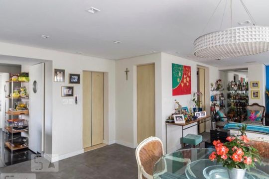 Apartamento com 2 quartos à venda na Vila Pompéia, com varanda e piscina no condomínio. — Sala 02