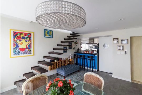 Apartamento com 2 quartos à venda na Vila Pompéia, com varanda e piscina no condomínio. — Sala 01