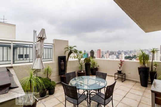 Apartamento com 2 quartos à venda na Vila Pompéia, com varanda e piscina no condomínio. — Varanda 02