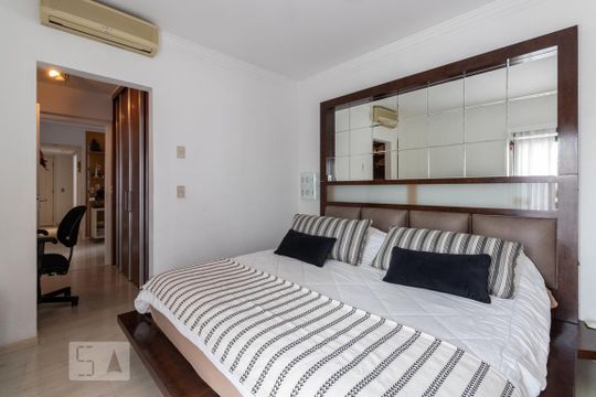 Comprar apartamento com 4 quartos e varanda, aceita pets. — Suite 4