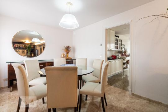 Comprar apartamento com 4 quartos e varanda, aceita pets. — Sala de Jantar
