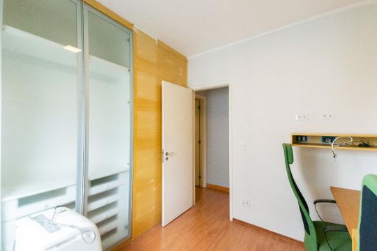 Venda de apartamento mobiliado com 3 quartos e piscina no condomínio. — Quarto 3