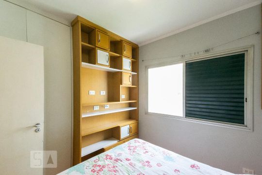 Venda de apartamento mobiliado com 3 quartos e piscina no condomínio. — Quarto 2