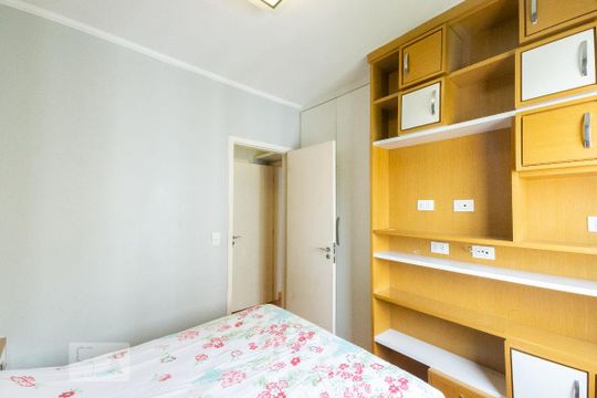 Venda de apartamento mobiliado com 3 quartos e piscina no condomínio. — Quarto 2